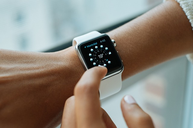 Everyday smart watch